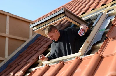 Pose de fenêtres de toit Velux à Oudezeele